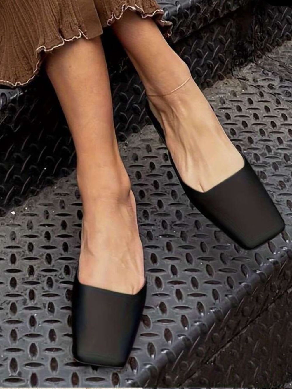 Black Minimalist Mules Kitten Heel Closed Square Toe Dress Shoes sz 10 (big 9.5)